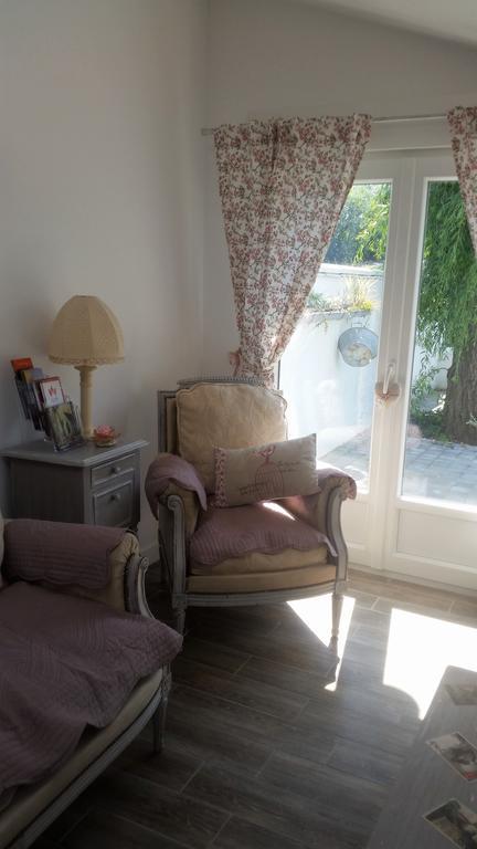 Hotel Les Trois Roses à Abbeville Extérieur photo